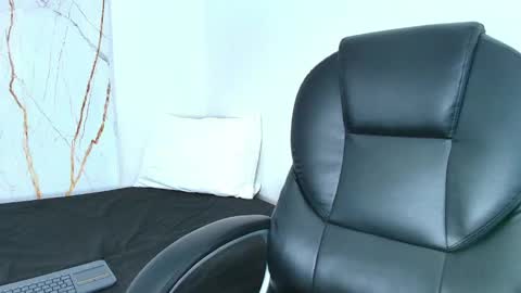 Emmie online show from 09-12-25, 11:48