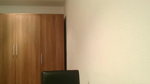 Snapshot of emmie_xxx chatting on 12-03-24, 08:49 emmie online show from 12-03-24, 08:49