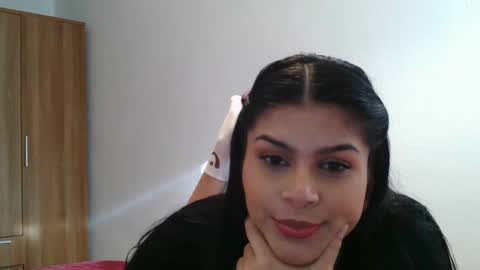 Snapshot of emmie_xxx chatting on 12-05-24, 02:22 emmie online show from 12-05-24, 02:22