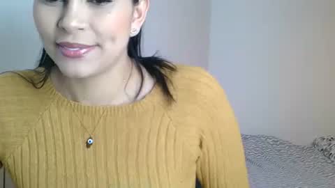 Snapshot of emmie_xxx chatting on 12-14-24, 11:39 emmie online show from 12-14-24, 11:39