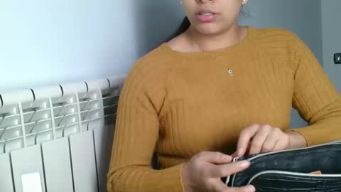 Snapshot of emmie_xxx chatting on 01-14-25, 08:20 emmie online show from 01-14-25, 08:20