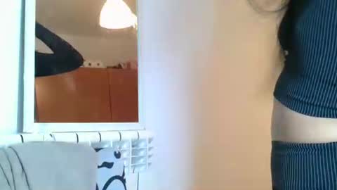 Snapshot of emmie_xxx chatting on 01-15-25, 09:02 emmie online show from 01-15-25, 09:02