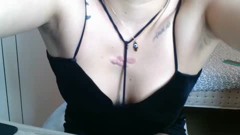 Snapshot of emmie_xxx chatting on 01-21-25, 09:13 emmie online show from 01-21-25, 09:13