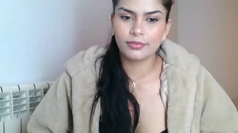 Snapshot of emmie_xxx chatting on 01-21-25, 12:18 emmie online show from 01-21-25, 12:18