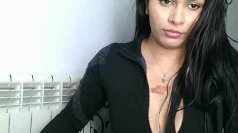 Snapshot of emmie_xxx chatting on 01-22-25, 02:56 emmie online show from 01-22-25, 02:56