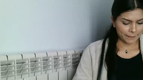 Snapshot of emmie_xxx chatting on 02-02-25, 05:26 emmie online show from 02-02-25, 05:26