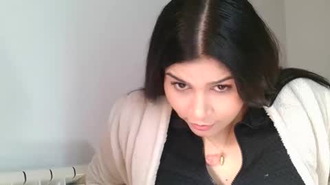 Snapshot of emmie_xxx chatting on 02-03-25, 10:25 emmie online show from 02-03-25, 10:25