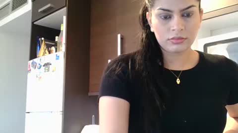 Snapshot of emmie_xxx chatting on 02-21-25, 08:40 emmie online show from 02-21-25, 08:40