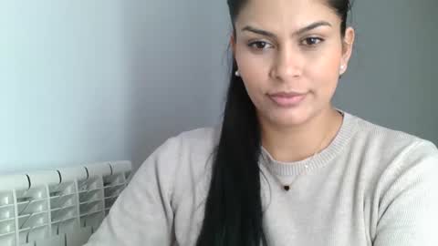 Snapshot of emmie_xxx chatting on 03-06-25, 01:14 emmie online show from 03-06-25, 01:14