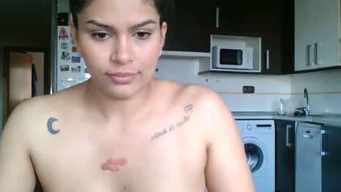 Snapshot of emmie_xxx chatting on 03-11-25, 11:55 emmie online show from 03-11-25, 11:55