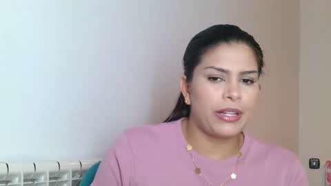 Snapshot of emmie_xxx chatting on 09-15-25, 08:03 emmie online show from 09-15-25, 08:03