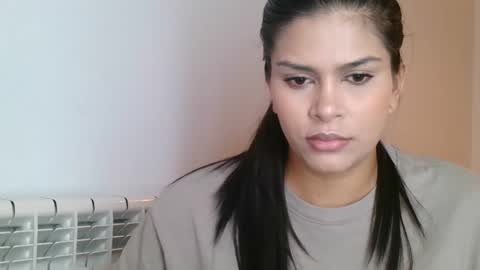 Snapshot of emmie_xxx chatting on 09-17-25, 07:32 emmie online show from 09-17-25, 07:32