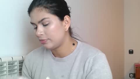 Snapshot of emmie_xxx chatting on 09-30-25, 08:08 emmie online show from 09-30-25, 08:08