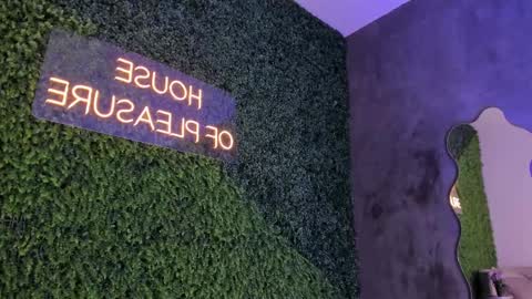 Snapshot of emmiily_z chatting on 03-11-25, 06:10 Emmiily online show from 03-11-25, 06:10