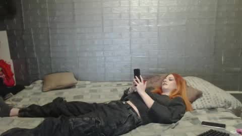 Snapshot of emmily000 chatting on 12-20-24, 12:52 Emmily000 online show from 12-20-24, 12:52