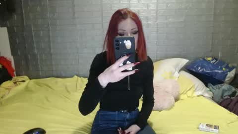 Snapshot of emmily000 chatting on 02-16-25, 09:38 Emmily000 online show from 02-16-25, 09:38