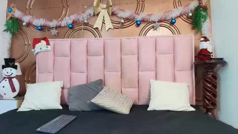 Emmily keller online show from 12-05-25, 01:31