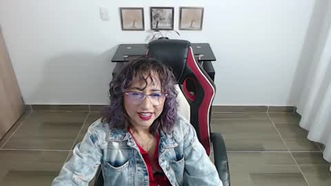 Emmily online show from 11-29-25, 05:43