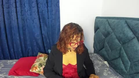 Emmily online show from 04-21-26, 07:14