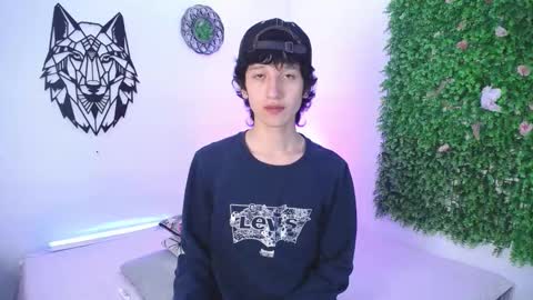 Snapshot of emmo_boy chatting on 11-30-25, 12:31 SERGIO online show from 11-30-25, 12:31