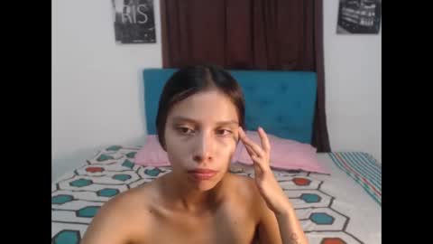 Snapshot of emmy_cutee chatting on 12-03-25, 01:42 Emily online show from 12-03-25, 01:42