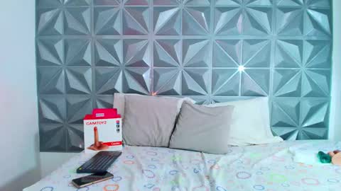 Snapshot of emmy_lander1 chatting on 03-03-26, 08:26 emmy online show from 03-03-26, 08:26