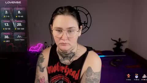 Emmy Bright     50  online show from 12-18-25, 02:06