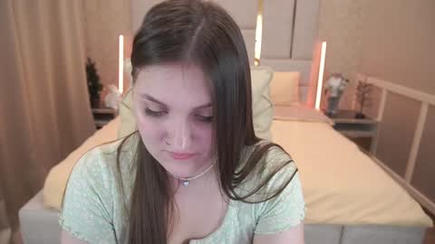 E M M Y online show from 01-12-25, 07:00