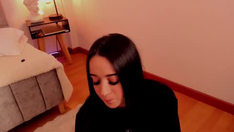 Emmy Evans  online show from 12-30-24, 10:23