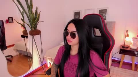 Emmy Evans  online show from 02-22-25, 11:35