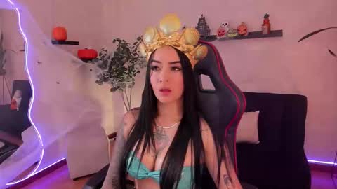 Emmy Evans  online show from 10-01-25, 07:53