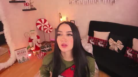 Snapshot of emmyevans1 chatting on 12-15-25, 07:18 Emmy Evans online show from 12-15-25, 07:18