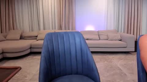 Snapshot of emmykrist chatting on 09-14-25, 10:47 Emmy  Krist online show from 09-14-25, 10:47