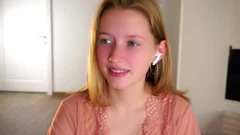 Emmy online show from 09-11-25, 11:43