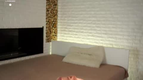 Emmy online show from 09-22-25, 01:46