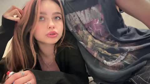 Gabriel  Elizabeth online show from 02-13-25, 07:42