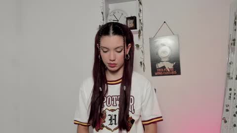 Emperatriz online show from 12-25-24, 06:52