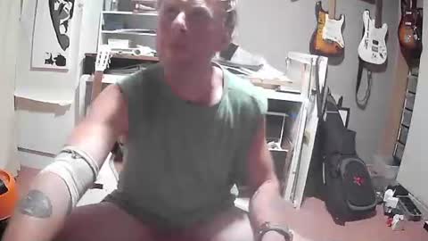 Snapshot of empirikal1 chatting on 01-26-25, 06:27 empirikal1 online show from 01-26-25, 06:27