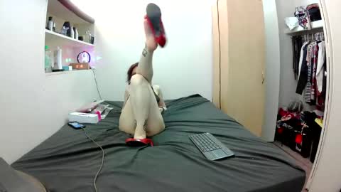 Empress Lillth online show from 05-19-26, 01:17