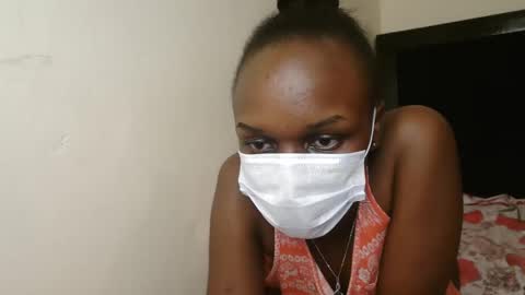 Snapshot of empressvee24 chatting on 11-24-25, 07:35 vee online show from 11-24-25, 07:35