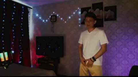 emveeboy96 online show from 04-11-26, 08:18