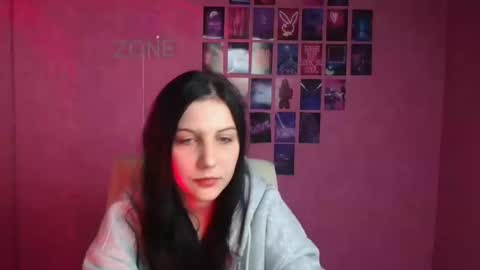 Snapshot of emxma chatting on 11-14-25, 06:28 Emma online show from 11-14-25, 06:28