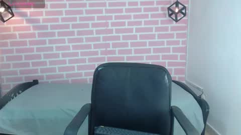 Emy online show from 01-23-25, 07:40