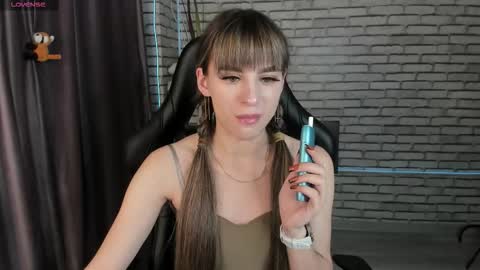 emy__angel online show from 09-22-25, 12:12