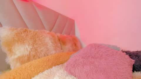 Emy online show from 12-18-24, 02:06