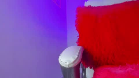 Emy online show from 01-29-25, 10:37