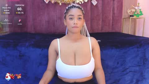 Snapshot of emy_leon chatting on 12-30-24, 07:32 Emy online show from 12-30-24, 07:32