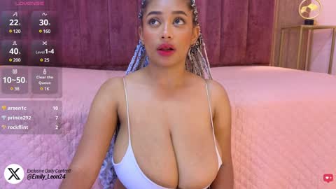 Snapshot of emy_leon chatting on 01-09-25, 10:41 Emy online show from 01-09-25, 10:41