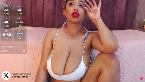 Snapshot of emy_leon chatting on 01-18-25, 02:03 Emy online show from 01-18-25, 02:03