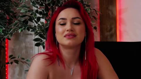 Emy online show from 02-14-25, 11:42